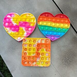 Pop it 2 Heart and one square Pop It